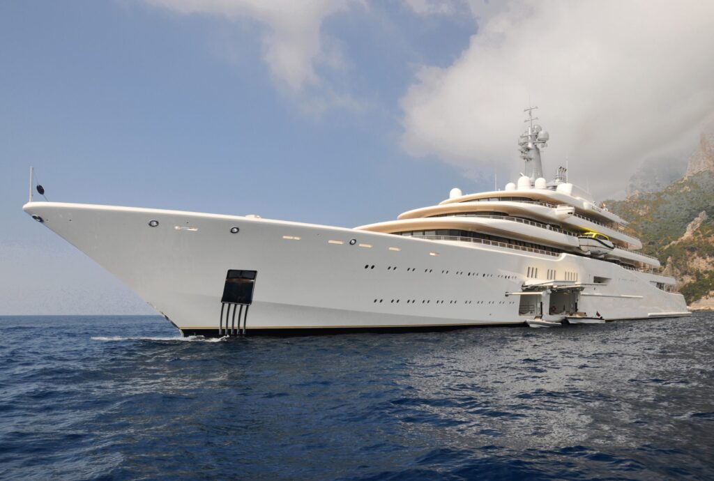 yacht